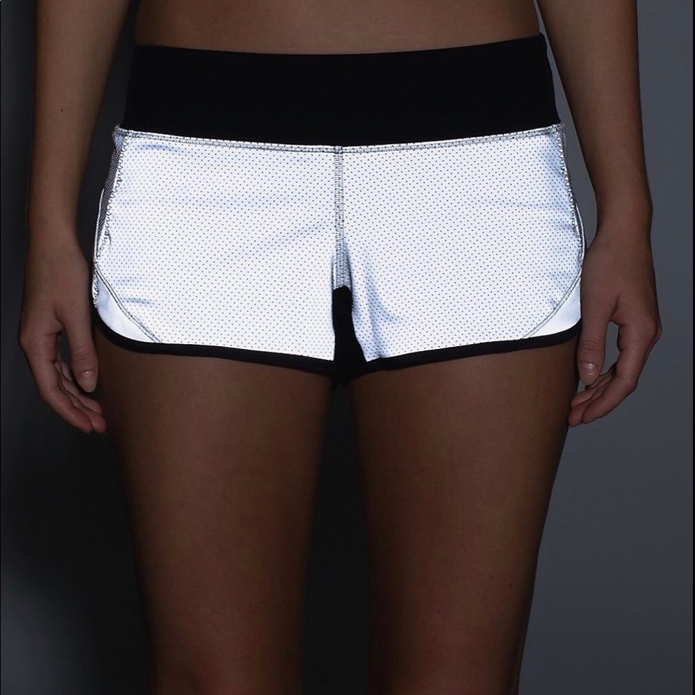 SOLD! Lululemon Reflective speed shorts SZ 4
